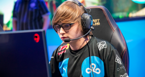 Cloud9 Sneaky: "The weirdest gift I got from a fan was a 'thirsty' cup