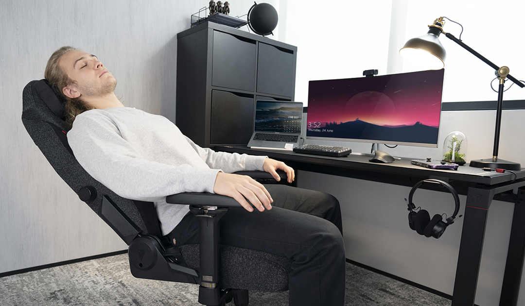 Play the ultimate dress up with your Secretlab MAGNUS desk and TITAN Evo  gaming chair - Secretlab Blog