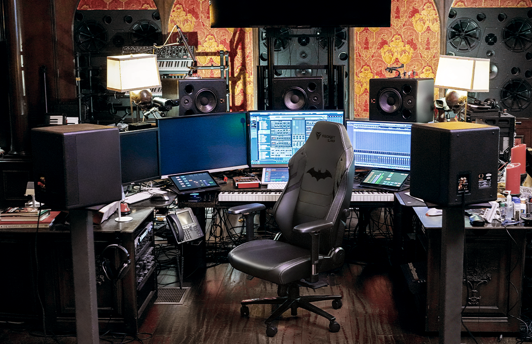 Why Hans Zimmer chose a Secretlab chair for his studio - Secretlab